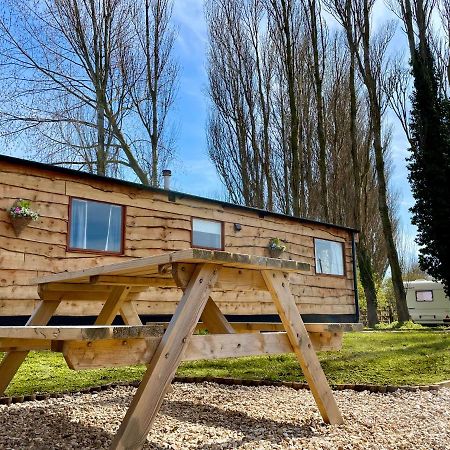 Poplar Lodge Log Caravan Kirkby on Bain 外观 照片