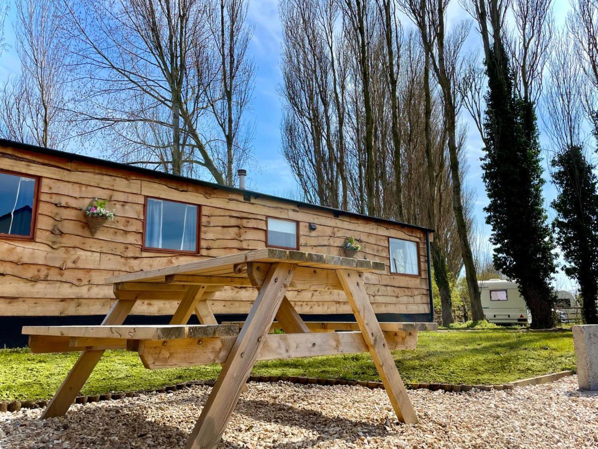 Poplar Lodge Log Caravan Kirkby on Bain 外观 照片